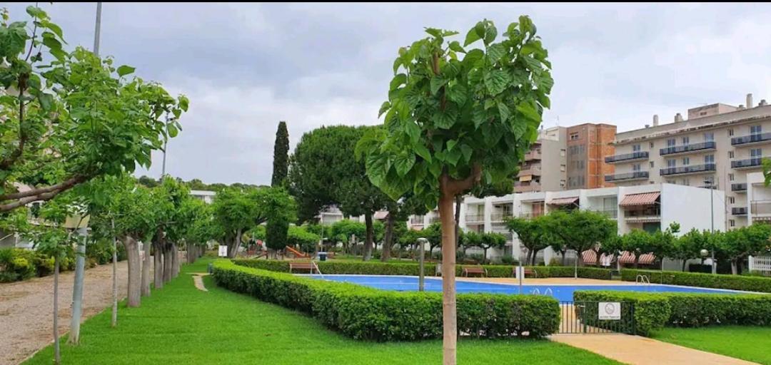 Apartamento Pitarra Cerca De Portaventura Salou Bagian luar foto